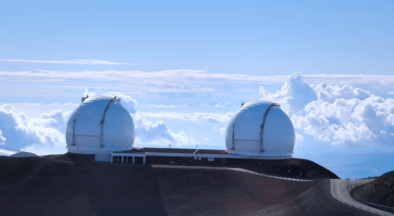 Keck ground-based optical telescopes in Hawaii Keck ground-based optical telescopes in Hawaii